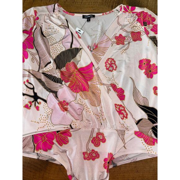 NWT Womens Express Pink Black Floral‎ Long Sleeve Snap Button Bodysuit Size XL - Picture 1 of 8